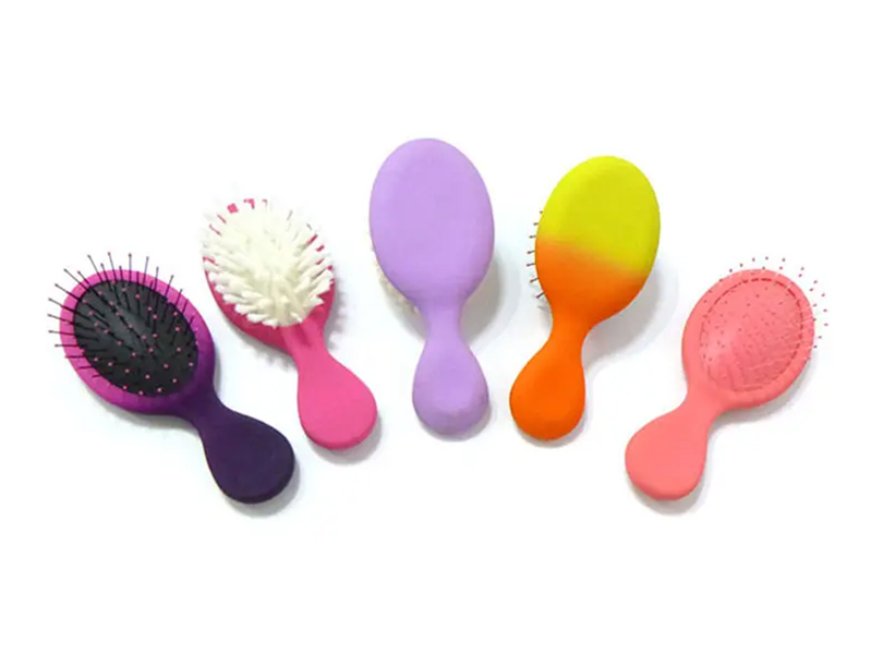 Brosse a Cheveux Afro Tangle kartáč na vlasy pro muže s pogumovaným povrchem