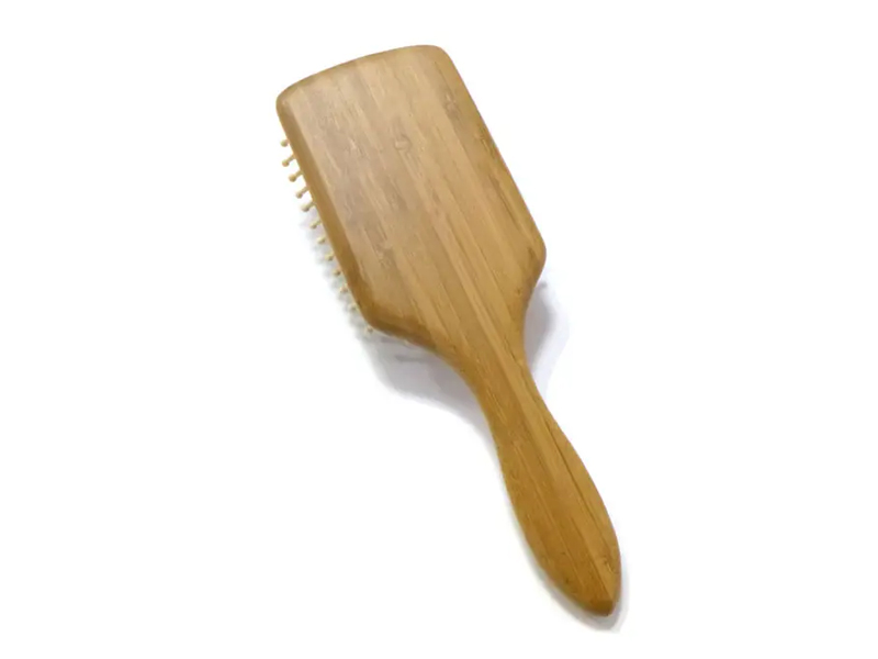 Bambusový kartáč na rozčesávání vlasů